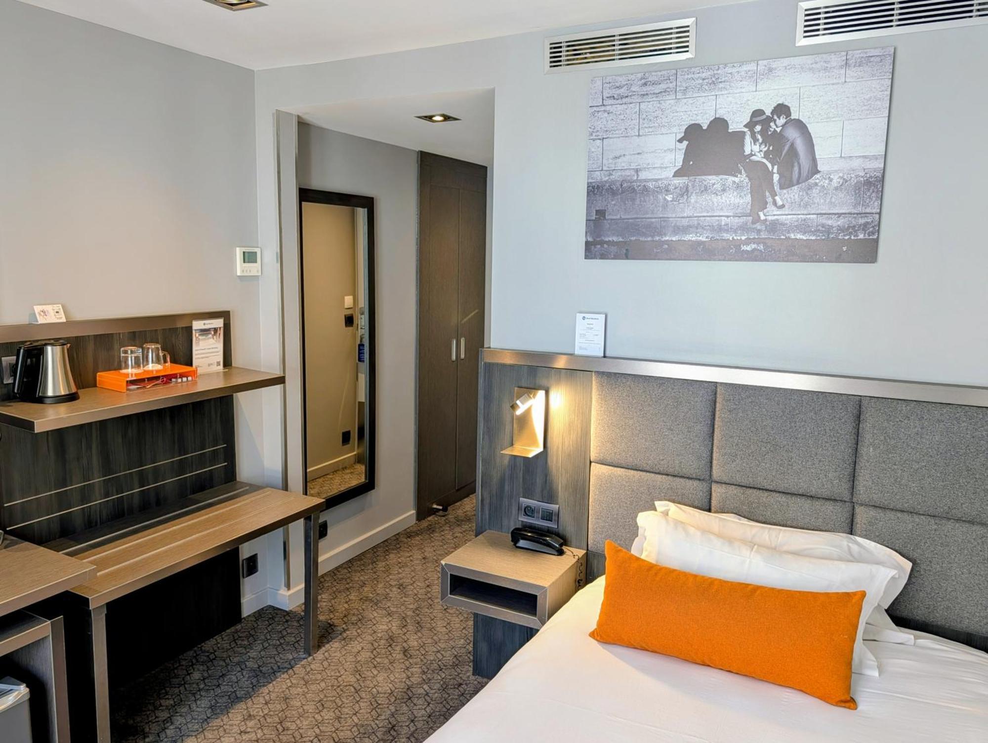 Classic Single Room